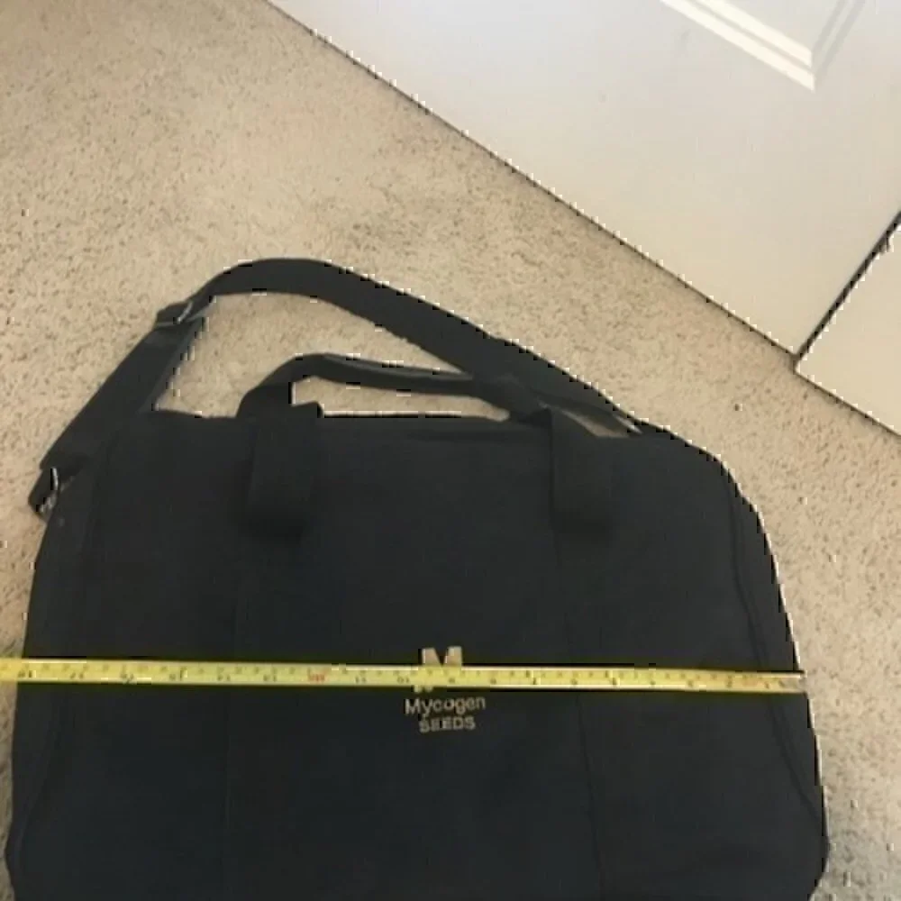 N/A black laptop